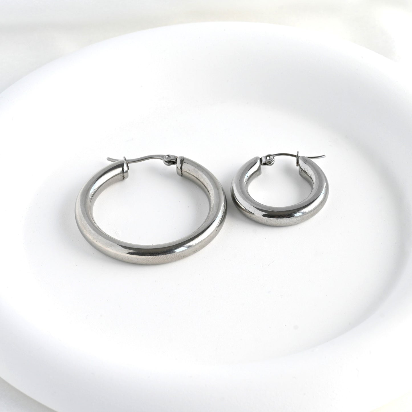 4.5mm Large Tunnel Hoops