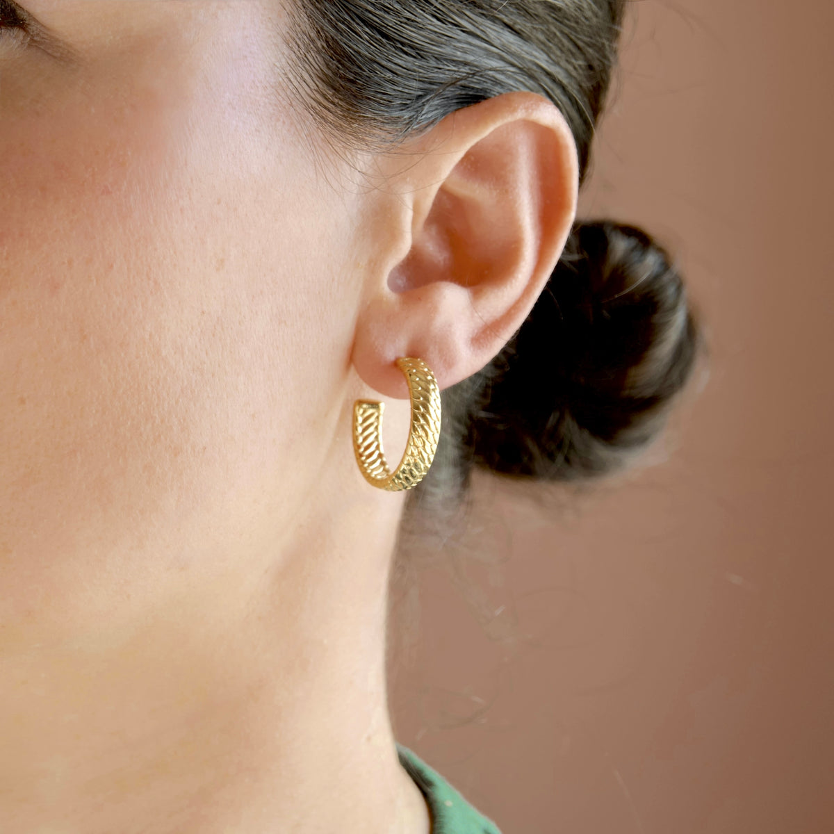 Woven Gold Hoop Earrings - 18k Gold PVD Stainless Steel