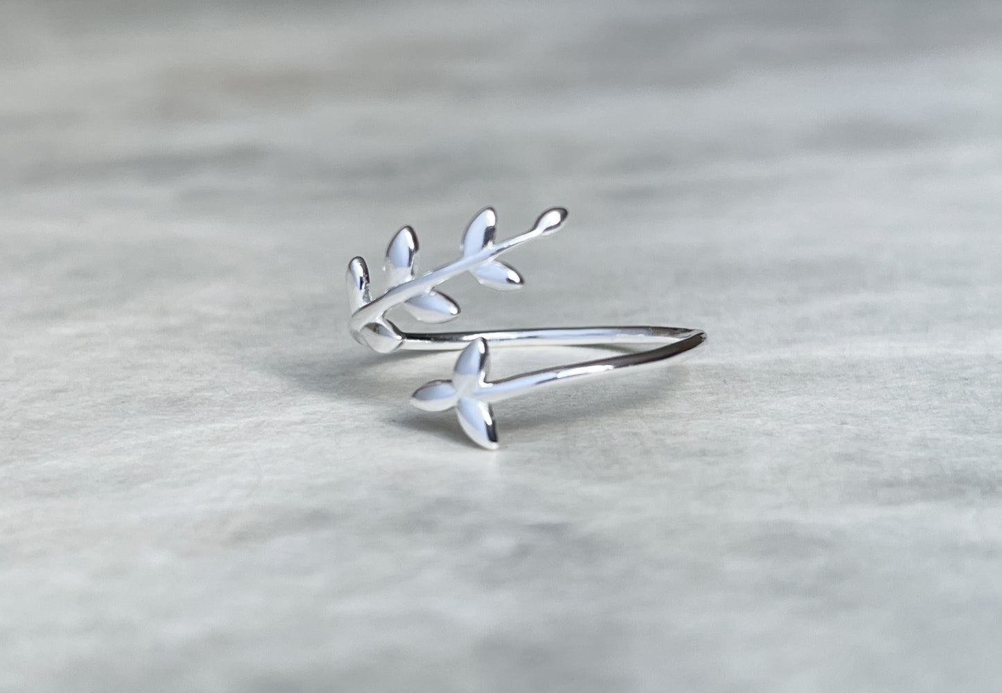 Silver Leaf Ring