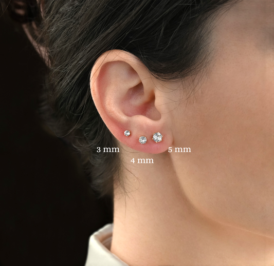 Round Diamond Studs