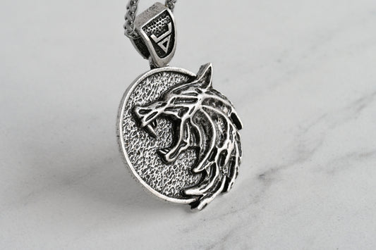 Men's Wolf Head Necklace