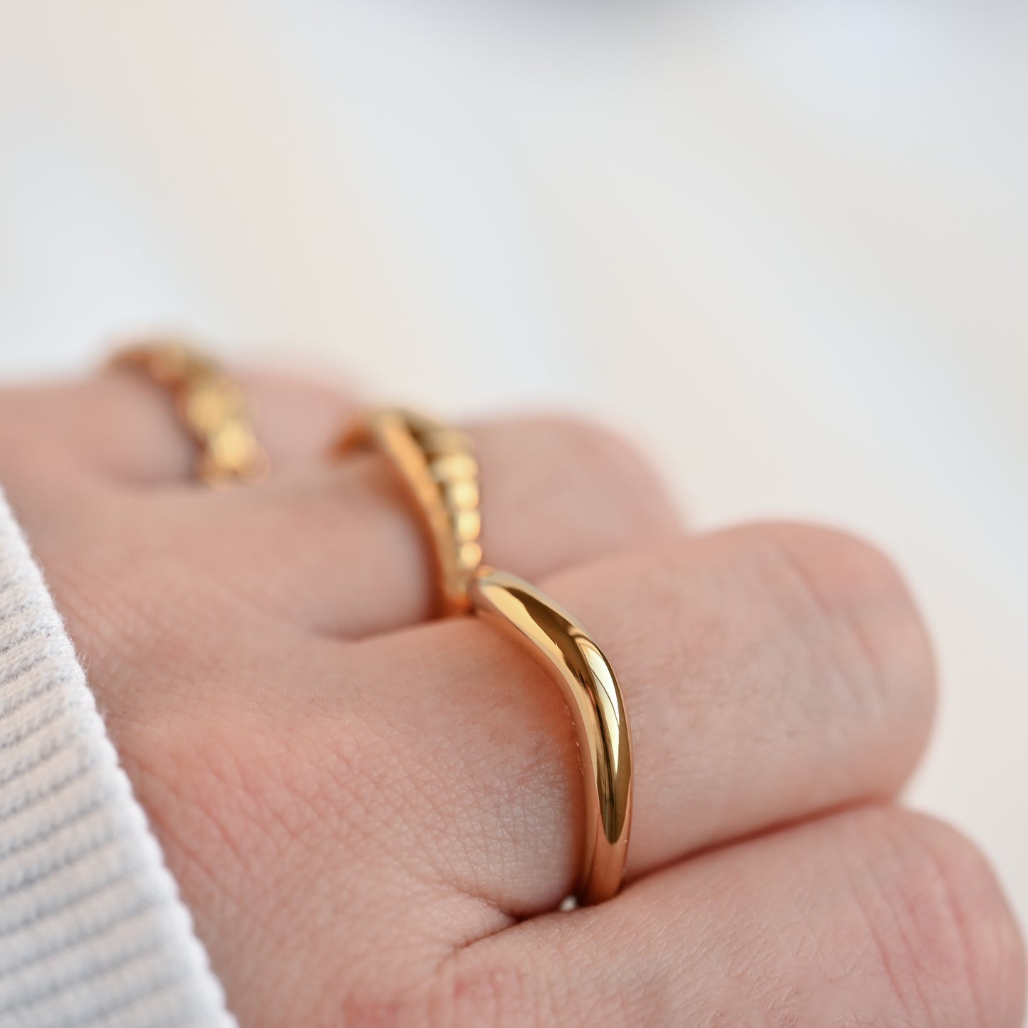 Slim Wave Ring