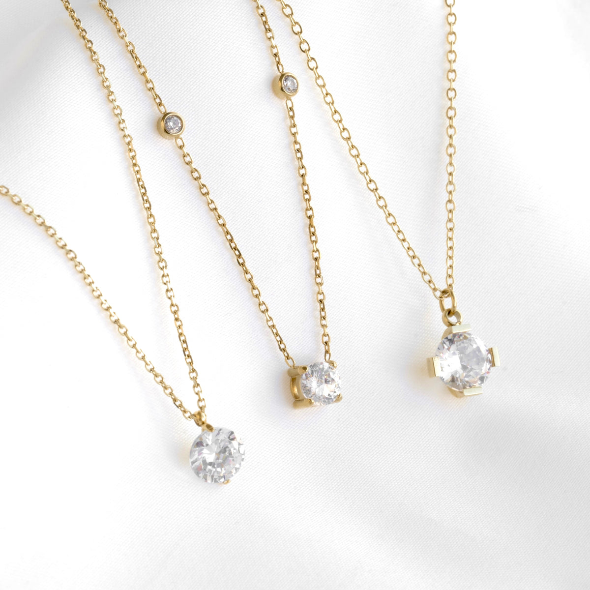 Round Solitaire Cubic Zirconia Necklace - Stainless Steel