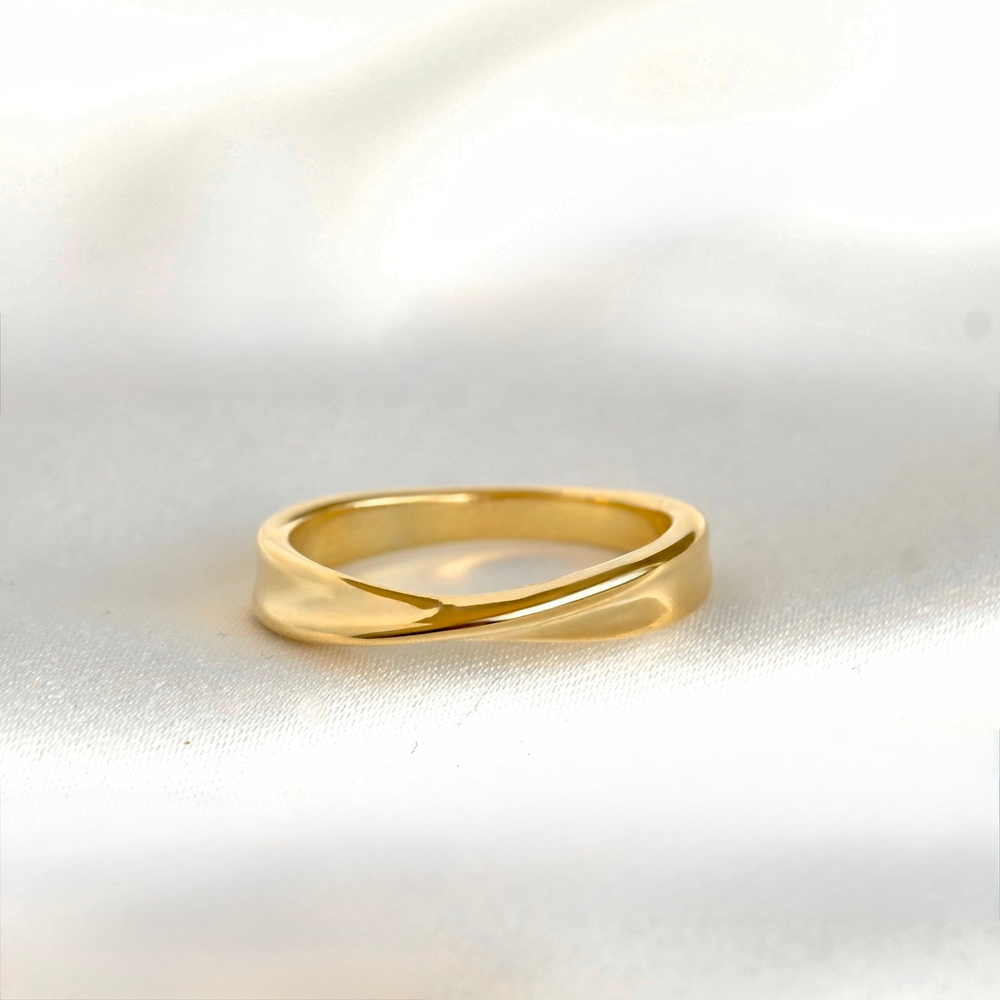 Gold Crossover Ring - Stainless Steel Twisted Band