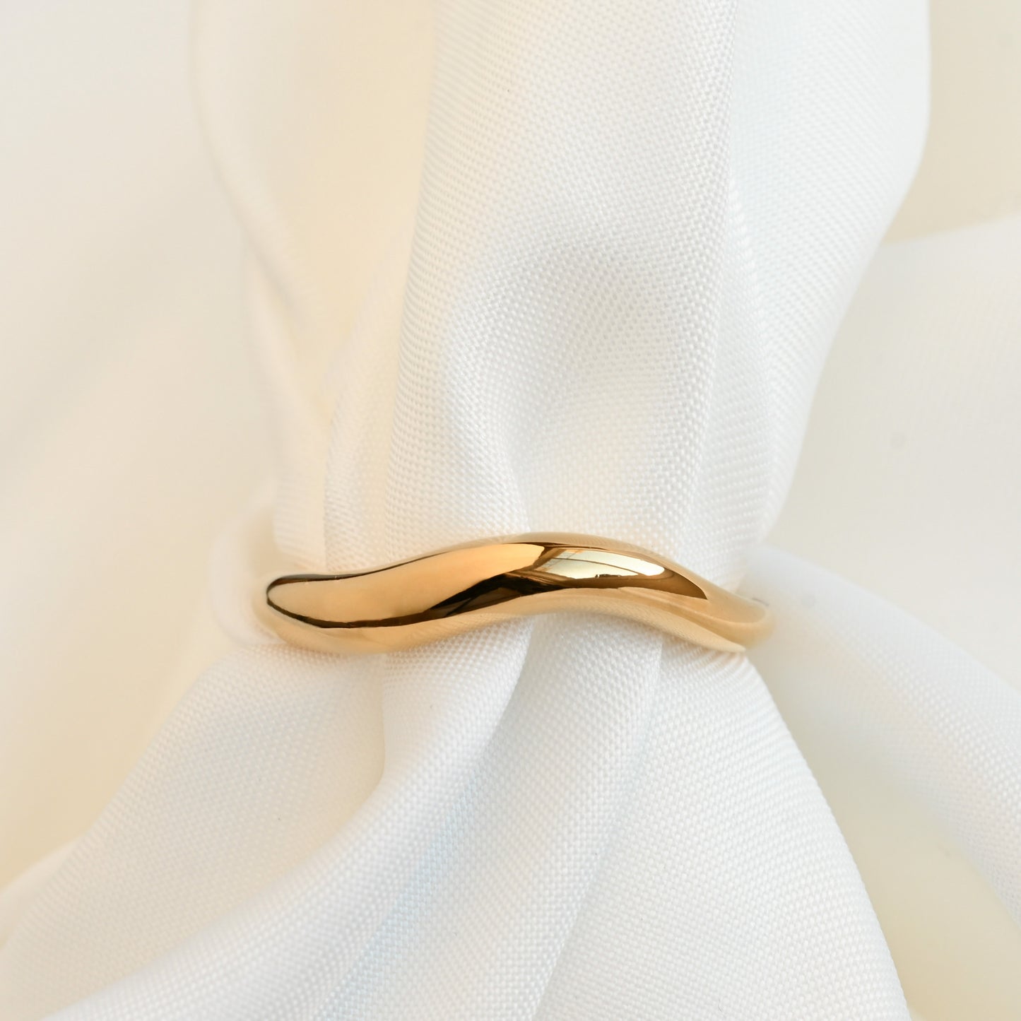 Slim Wave Ring