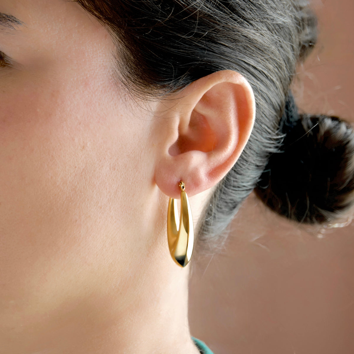 Chunky Elongated V Hoop Earrings - 18k Gold Stainless Steel