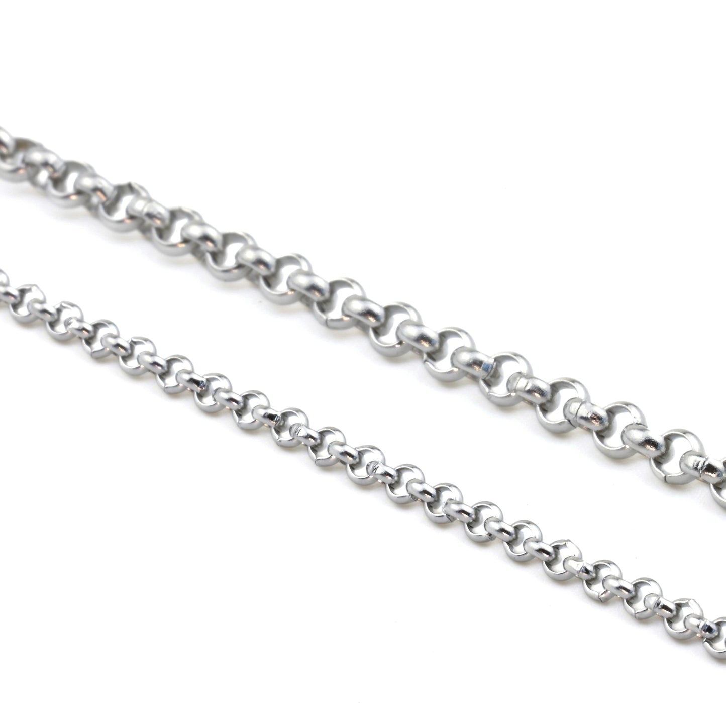 Silver rolo chain in 2mm and 3mm on a white background