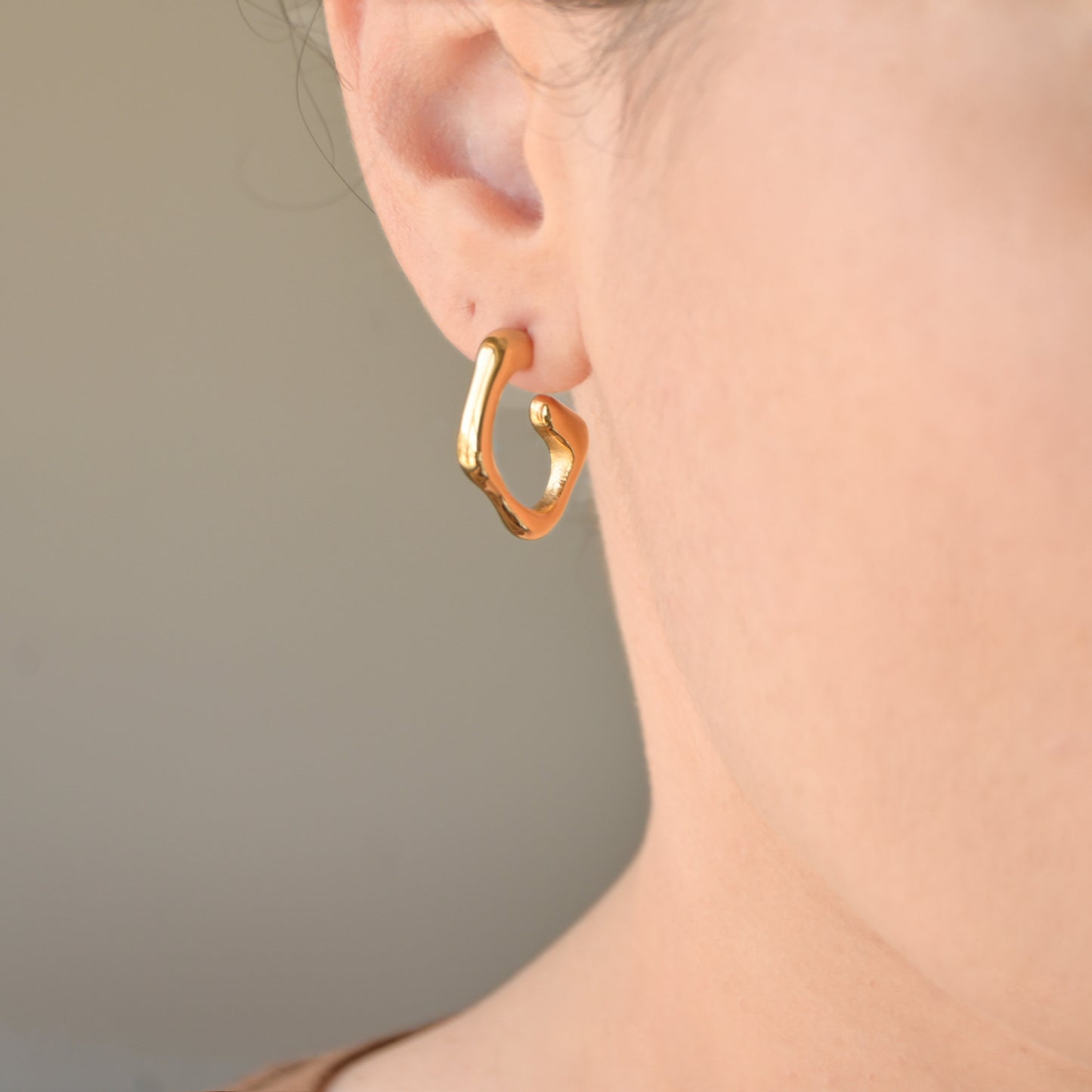 Thin Sculptural C Hoops