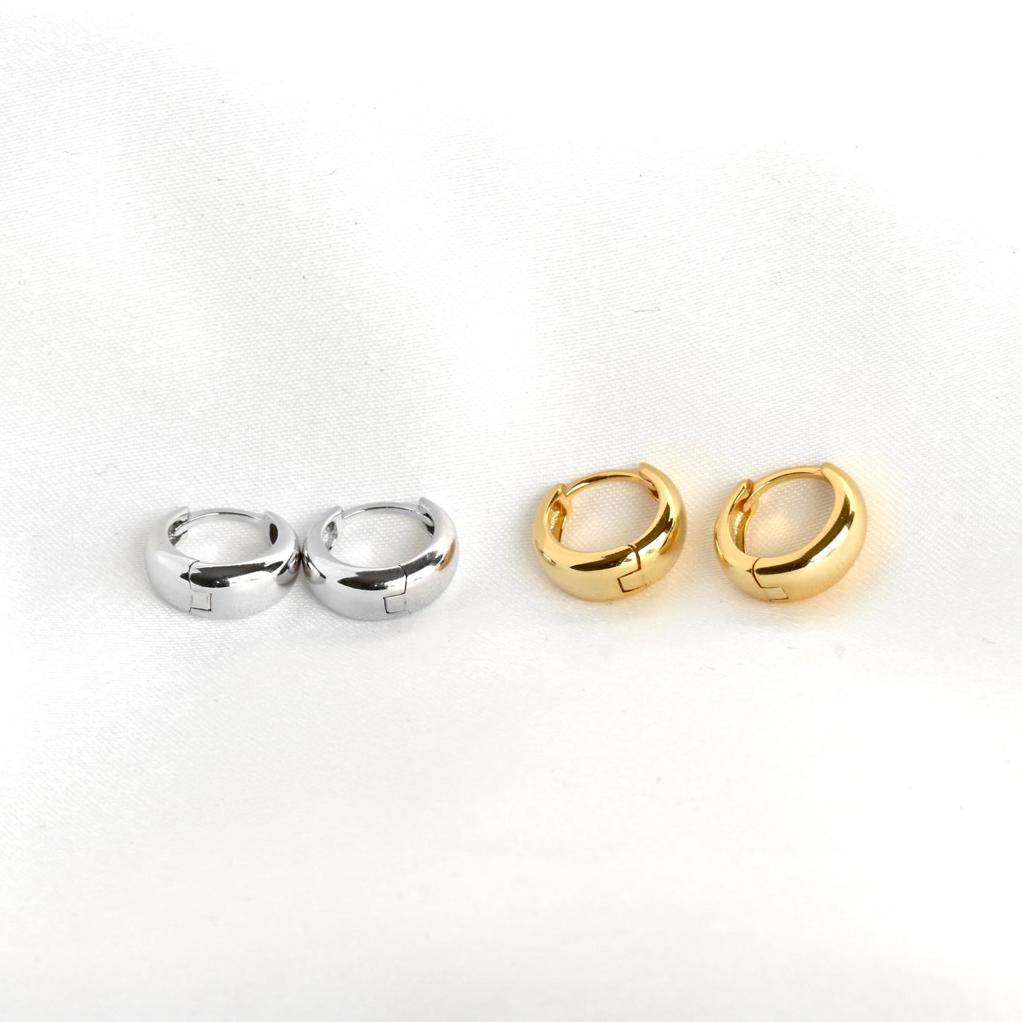 Petites créoles bombées Huggie - Argent sterling 925