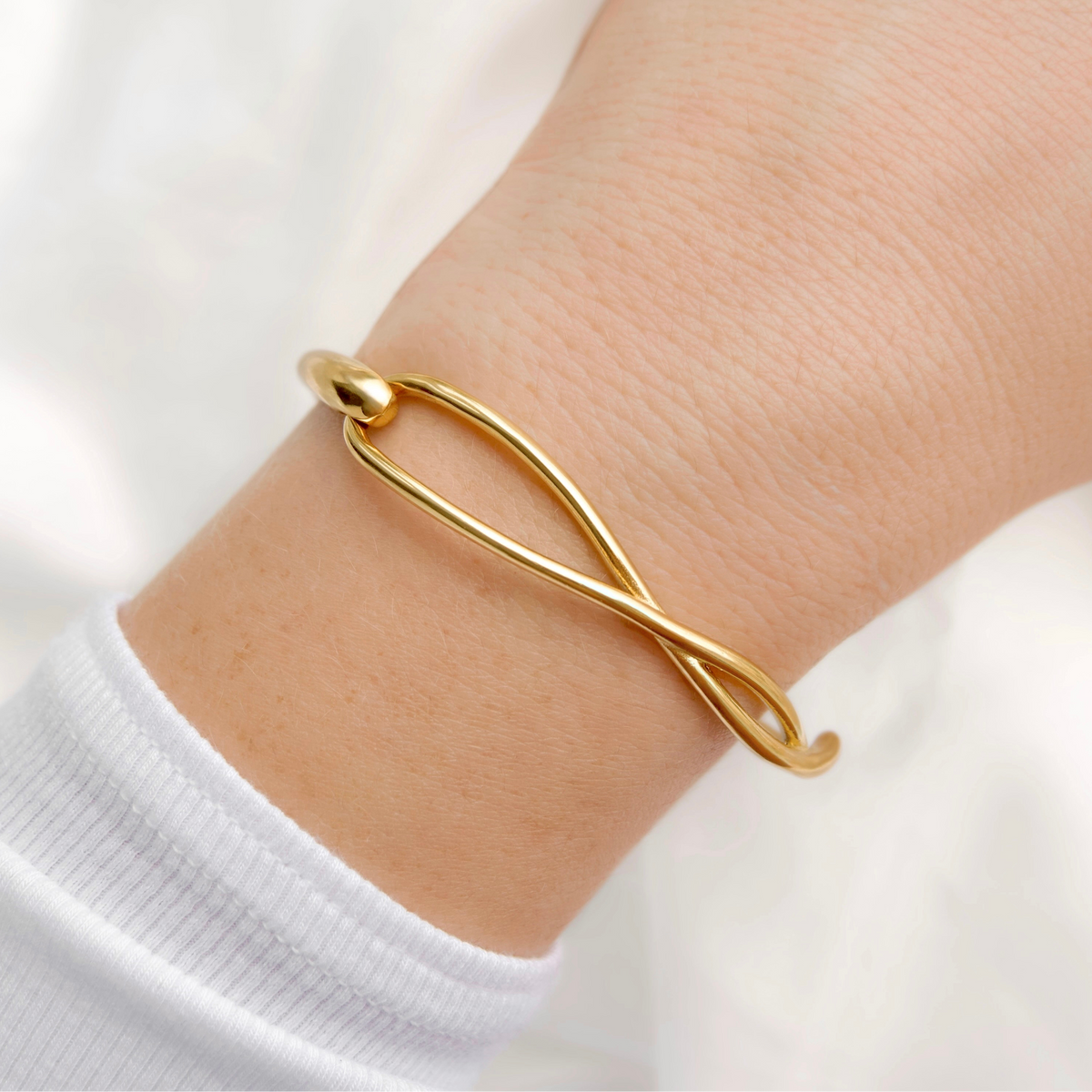18K Gold Crossover Bangle - Stainless Steel Front Hook Clasp