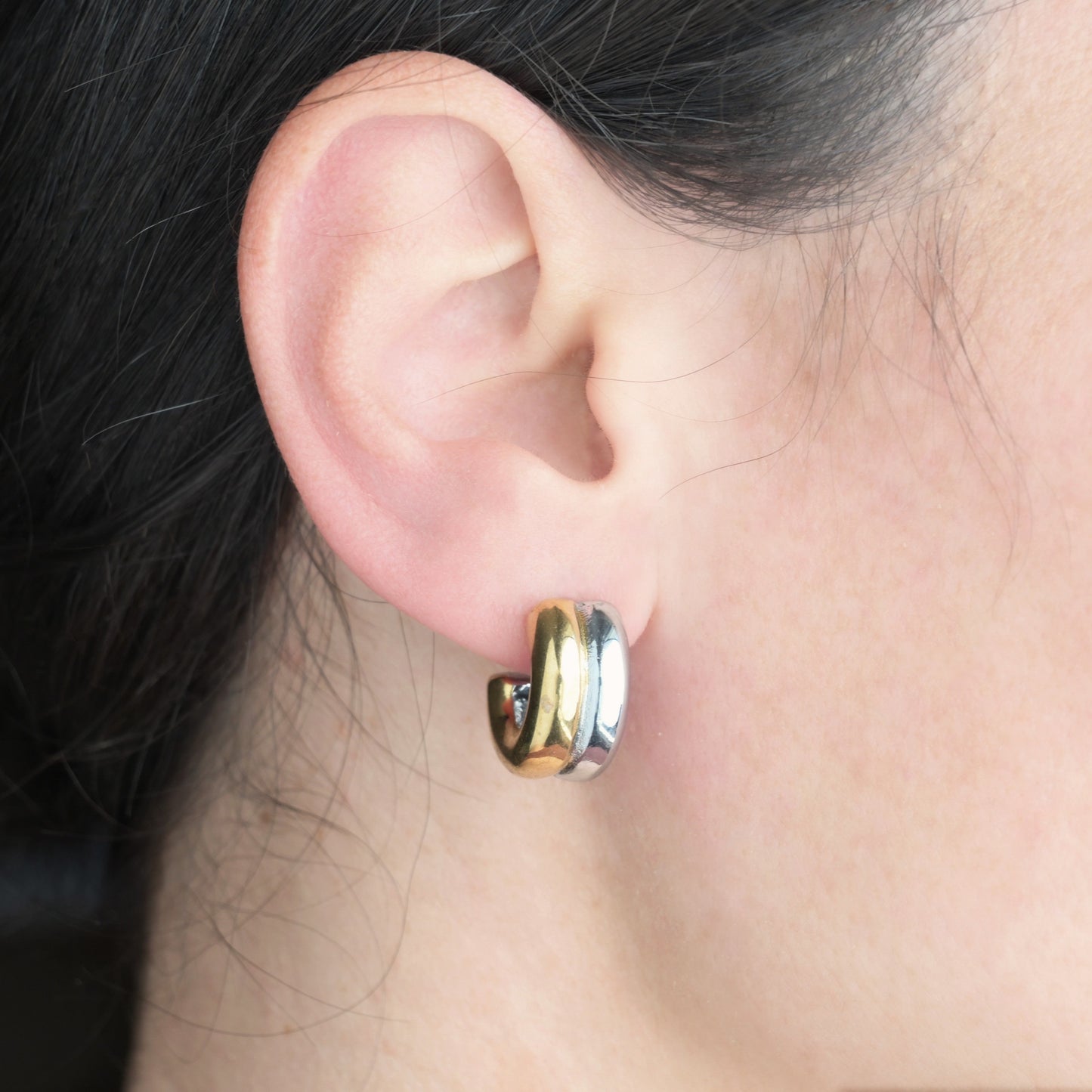 Two-tone Small Bold Hoops