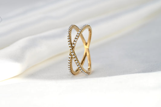 Pave Pearl Criss Cross Ring