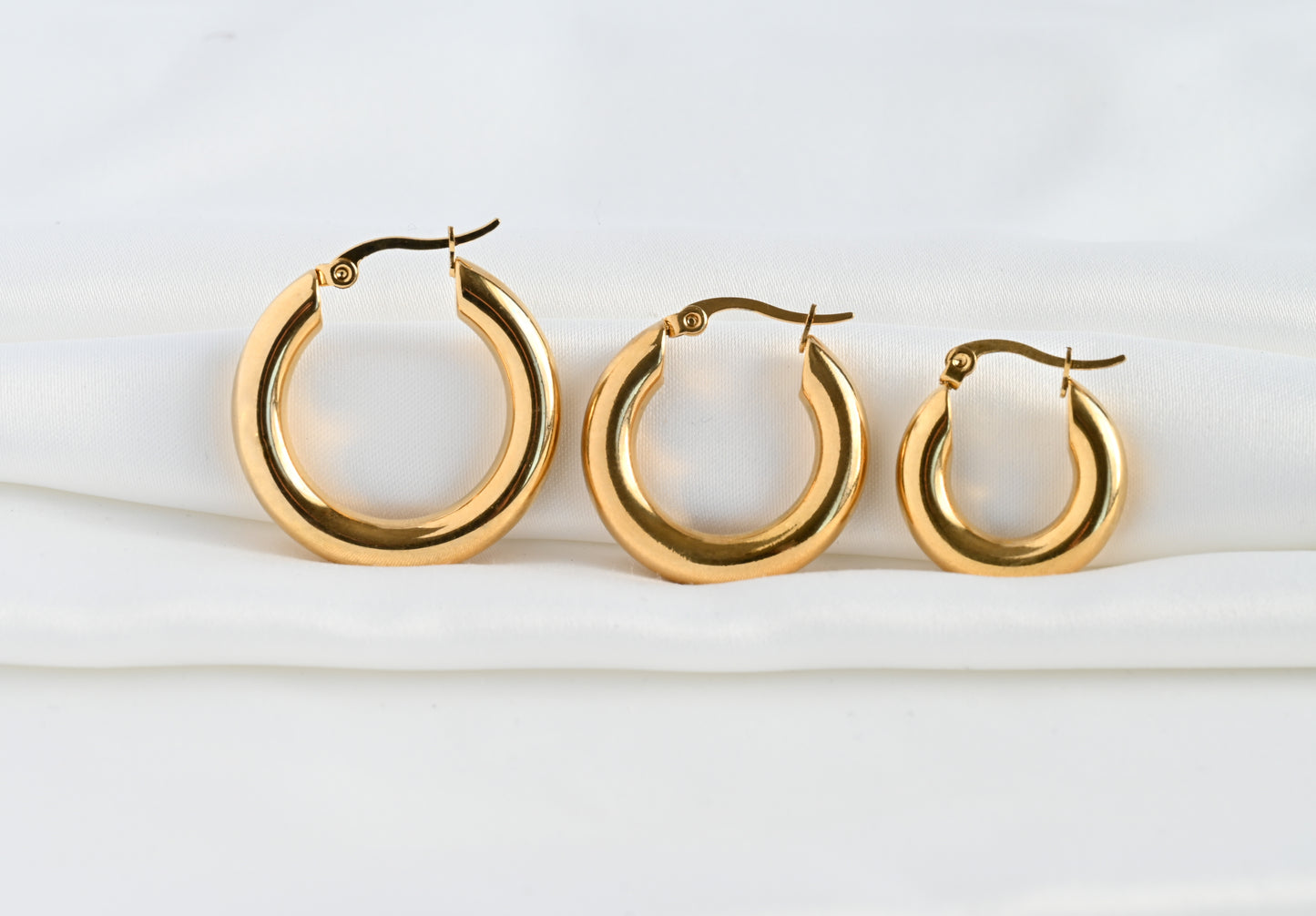 Bold Tunnel Hoops