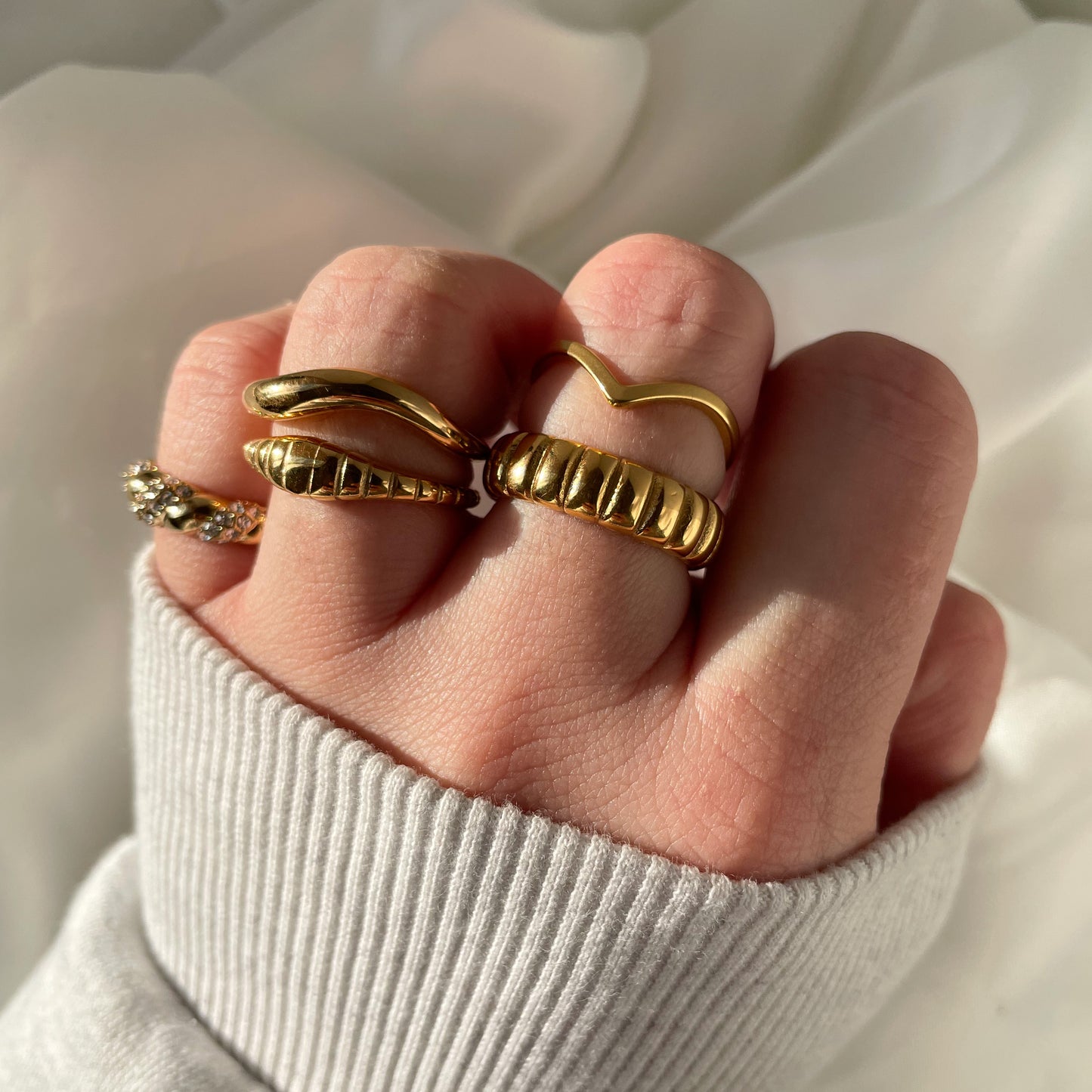 Slim Wave Ring