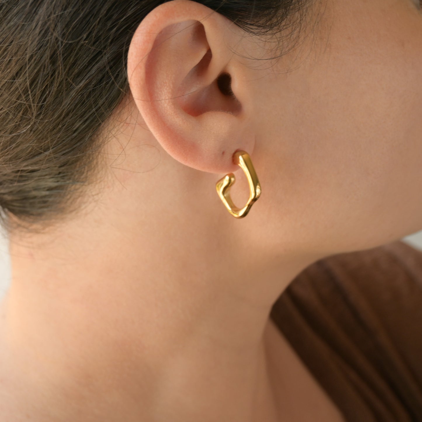 Thin Sculptural C Hoops