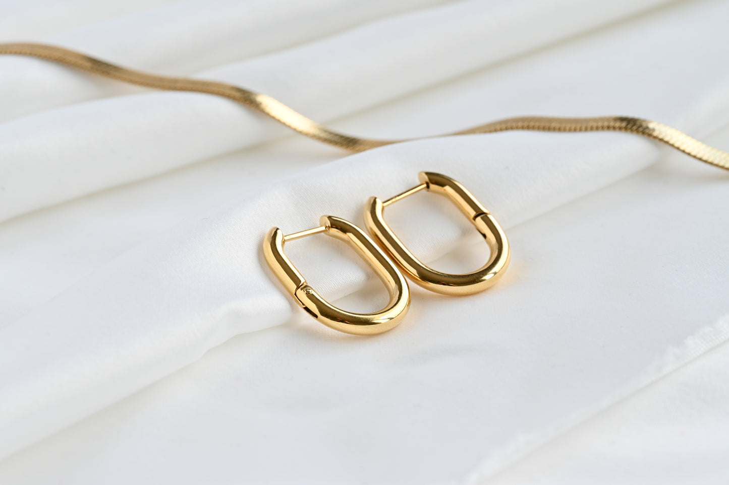 Medium U Hoops