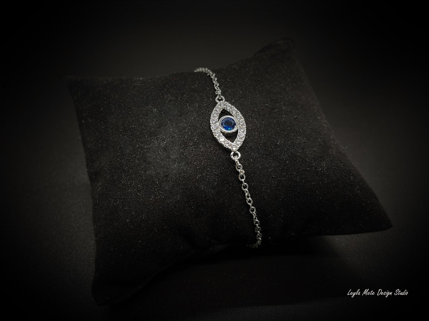 Diamond Eye Bracelet