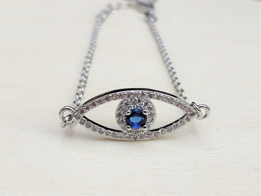 Diamond Oval Eye Bracelet